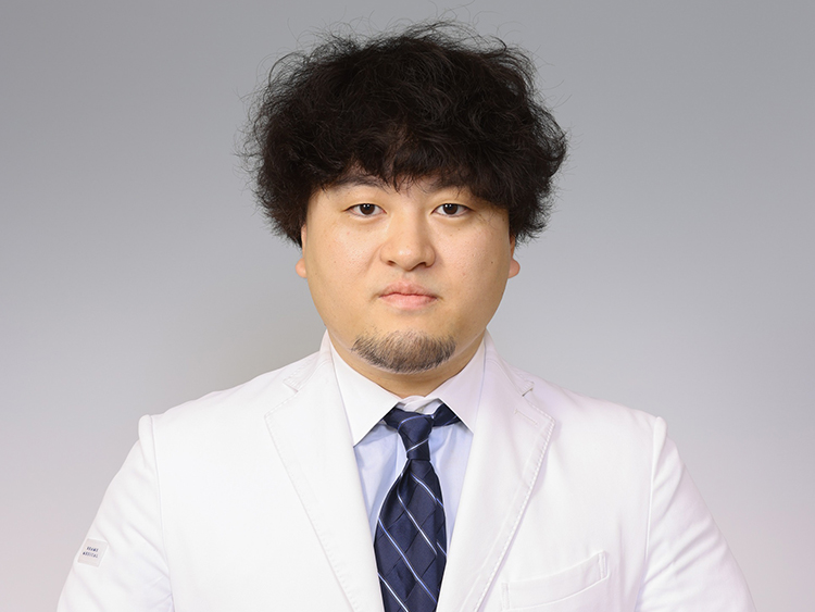 山口 真平